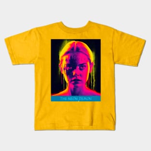 The Neon Demon - Elle Fanning Kids T-Shirt